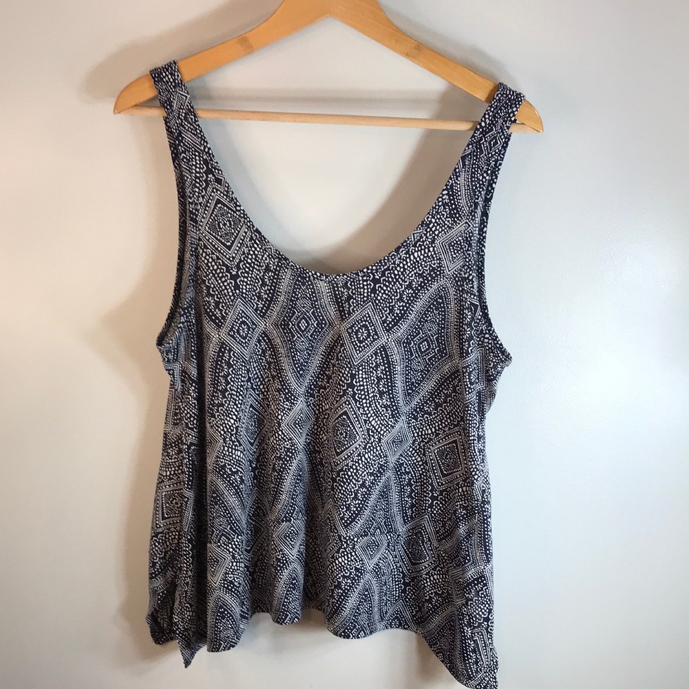 H&M Blue and White Patterned Tank Top